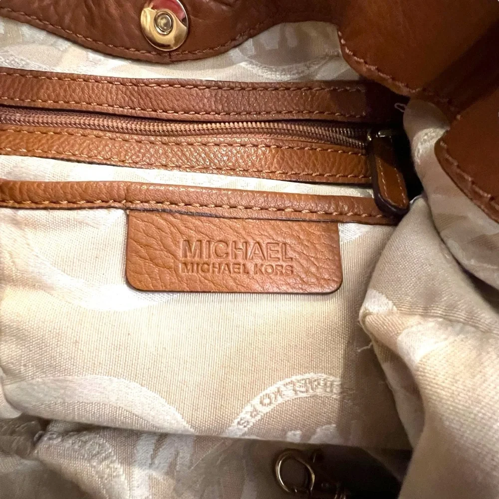 MICHAEL Michael Kors Tan Gold Leather Large Layton Hobo Bag Zippered BOHO Preppy - Picture 7 of 16